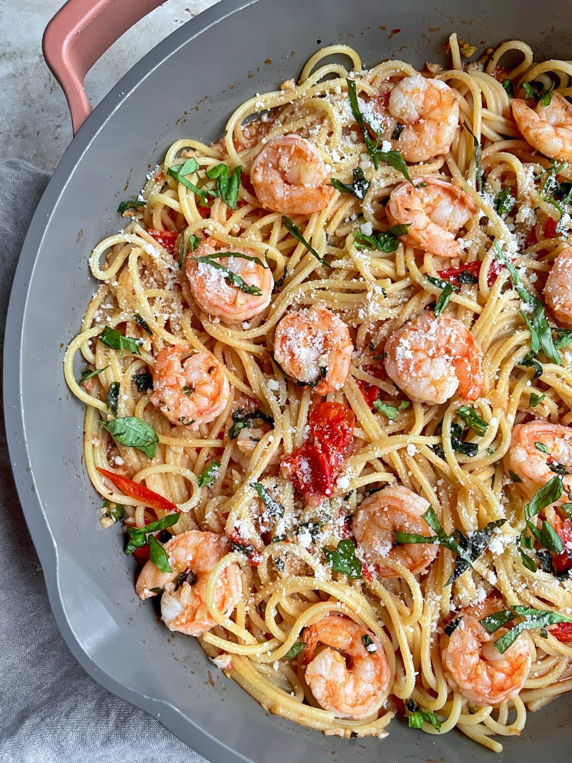 Tomato Basil Shrimp Pasta - thechowdown