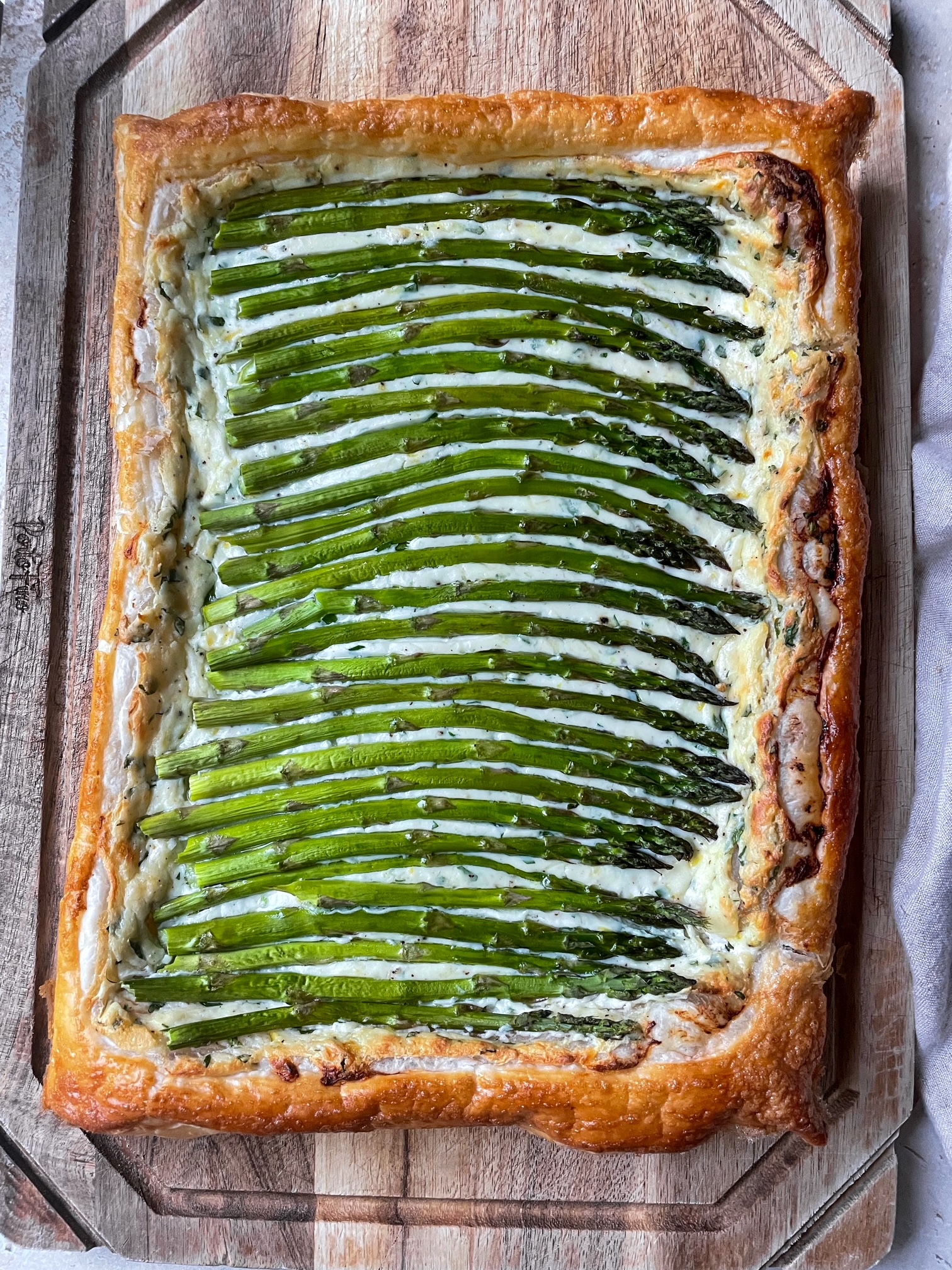An overhead shot of the asparagus tart. 