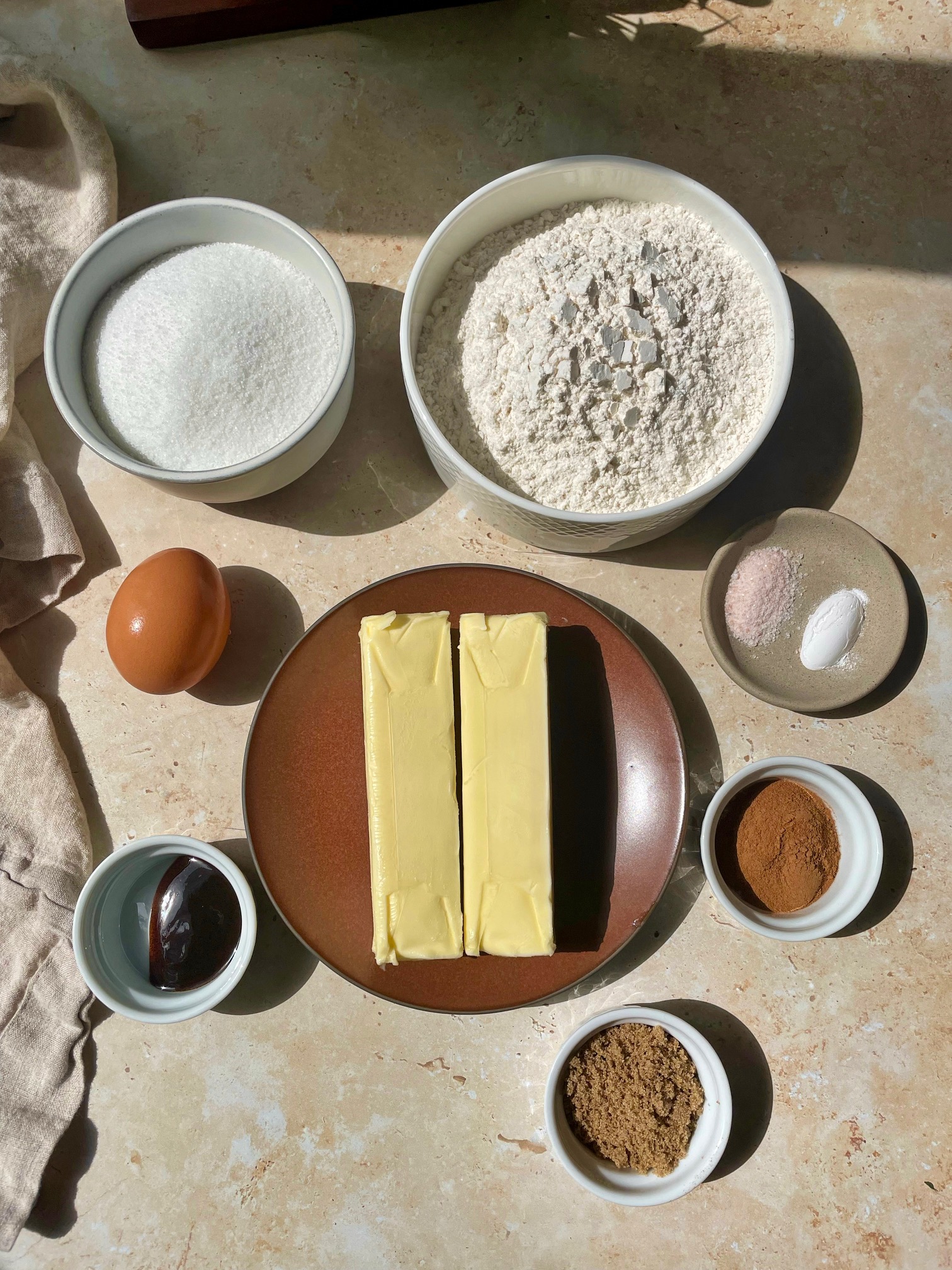 The ingredients to make the cookies.