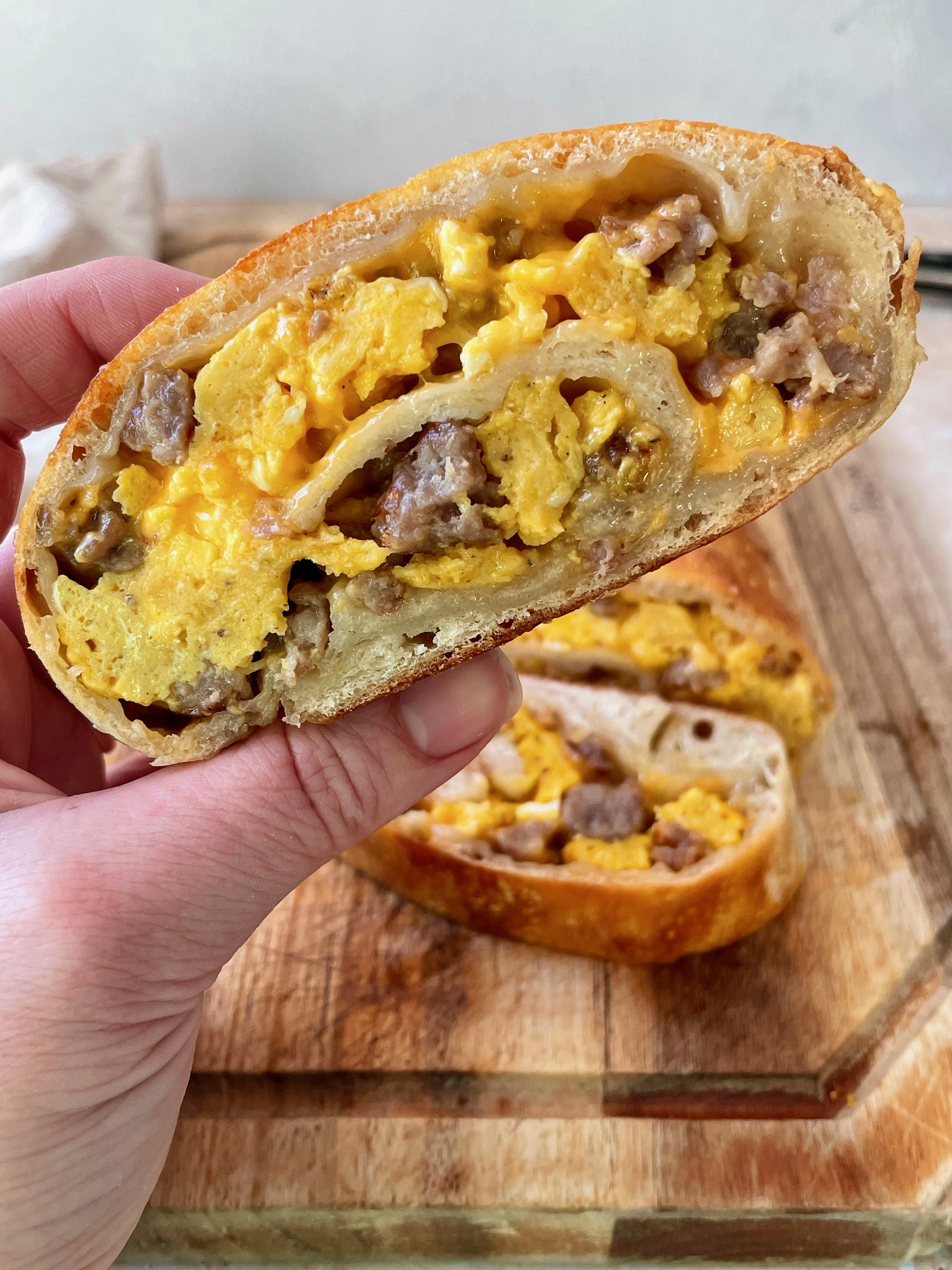 Breakfast Garbage Bread - thechowdown